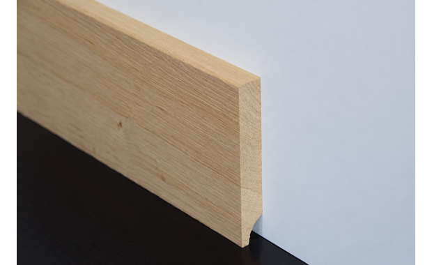 Eiken plinten