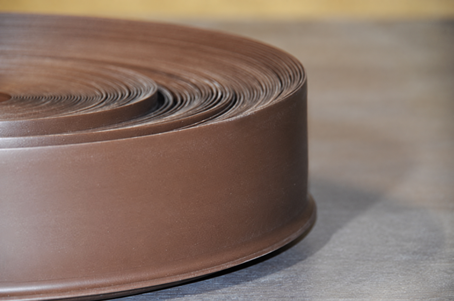 EX700525NO (2,5 mm) walnoot – pvc – 5 x 70 mm (rollengte 50m)